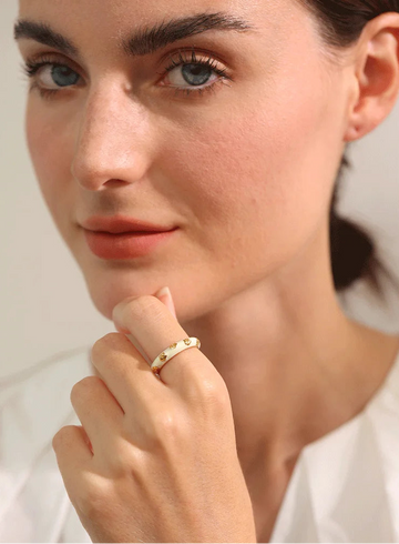 Elegant White Enamel Stainless Steel Open Ring – Timeless 18K Gold Plated Design