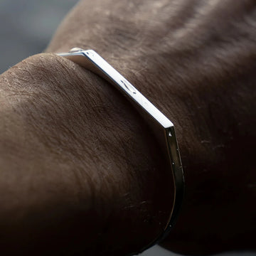 Men’s Stainless Steel Bracelet – Sleek, Waterproof & Non-Fading